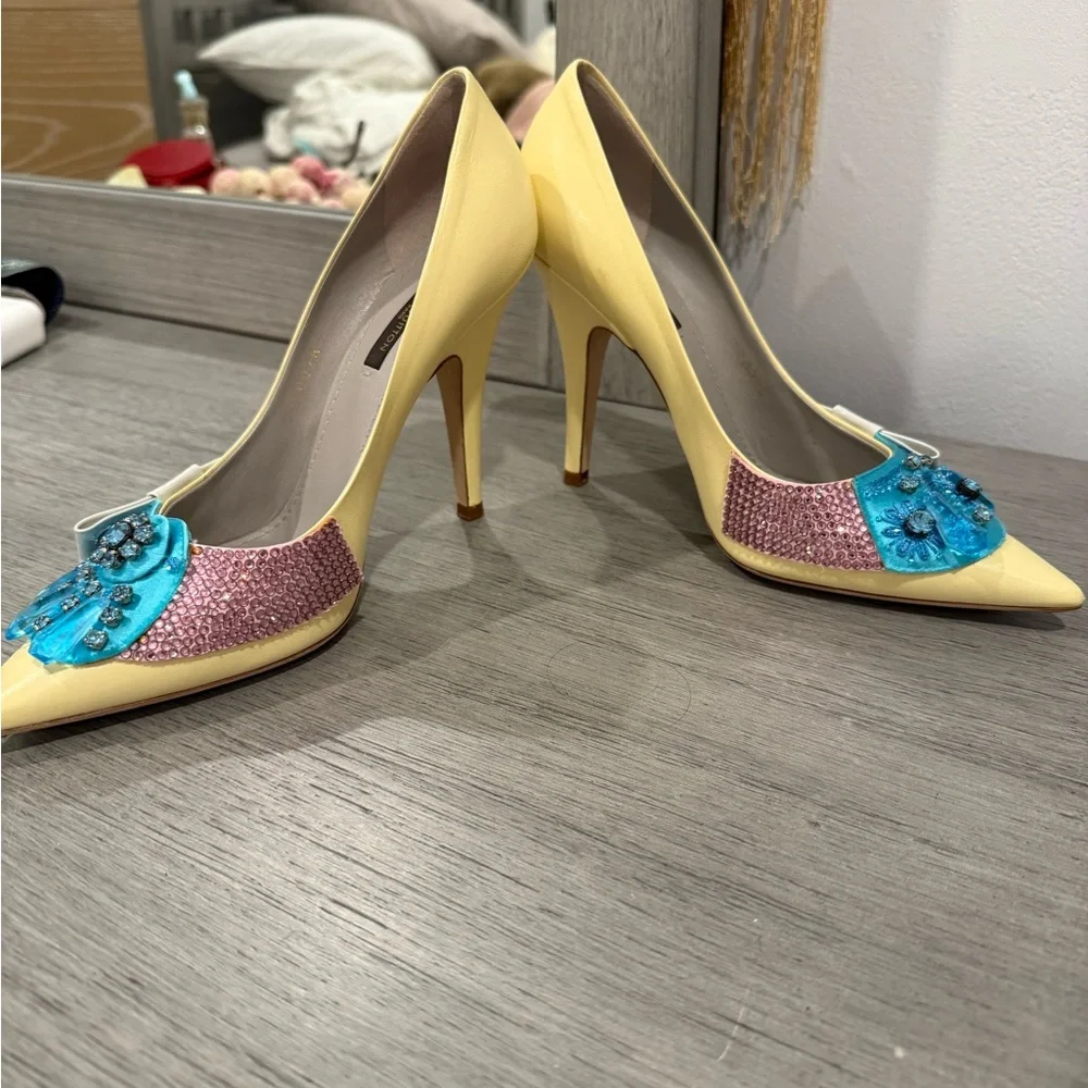 Louis Vuitton Spring 2008 Yellow Leather Crystal Embellished Heels - Picture 6 of 9